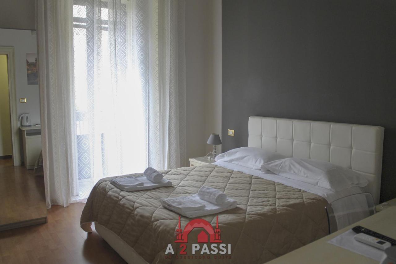 A 2 Passi Da Stesicoro Suite CTA Exterior photo