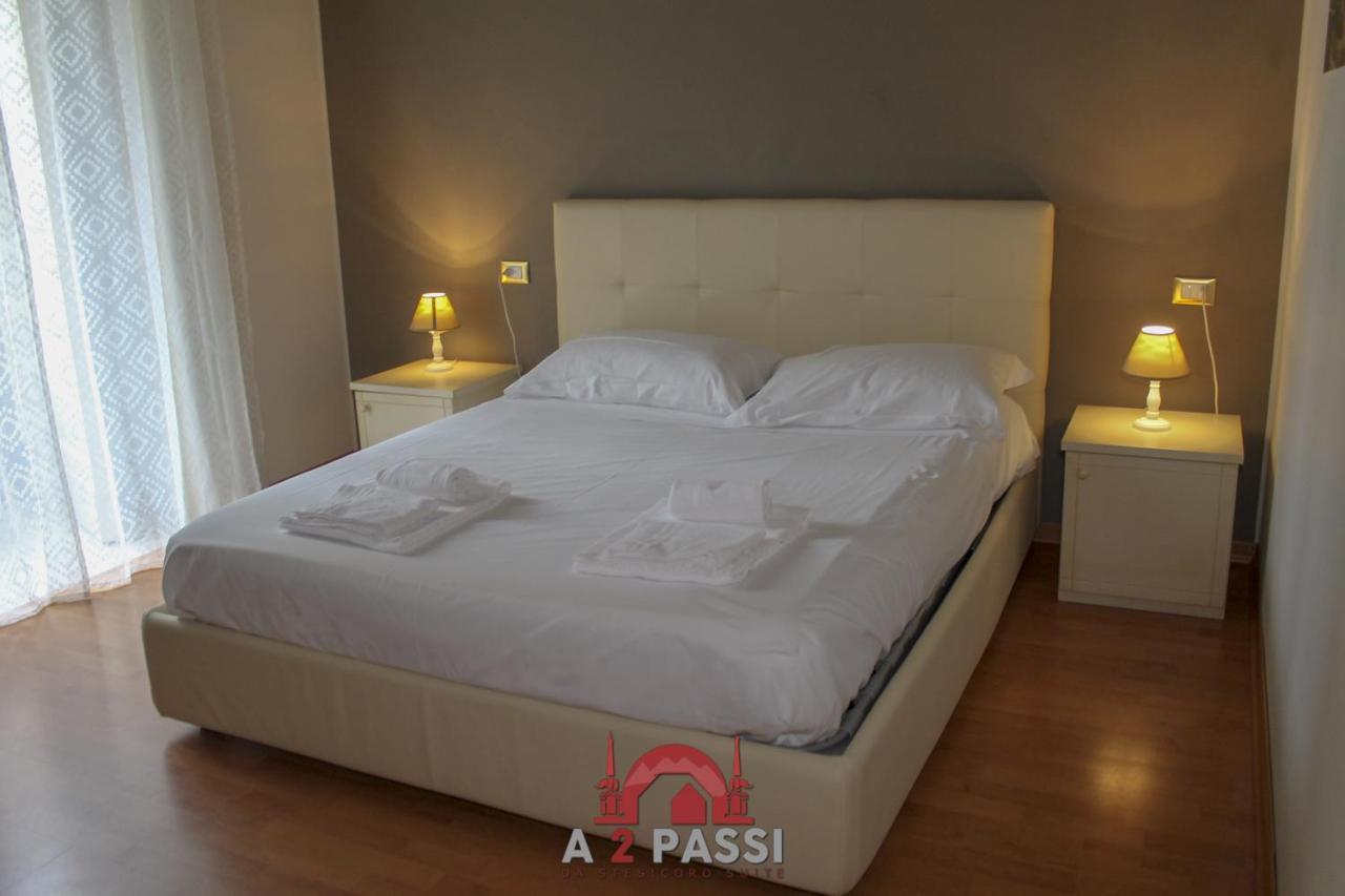 A 2 Passi Da Stesicoro Suite CTA Exterior photo