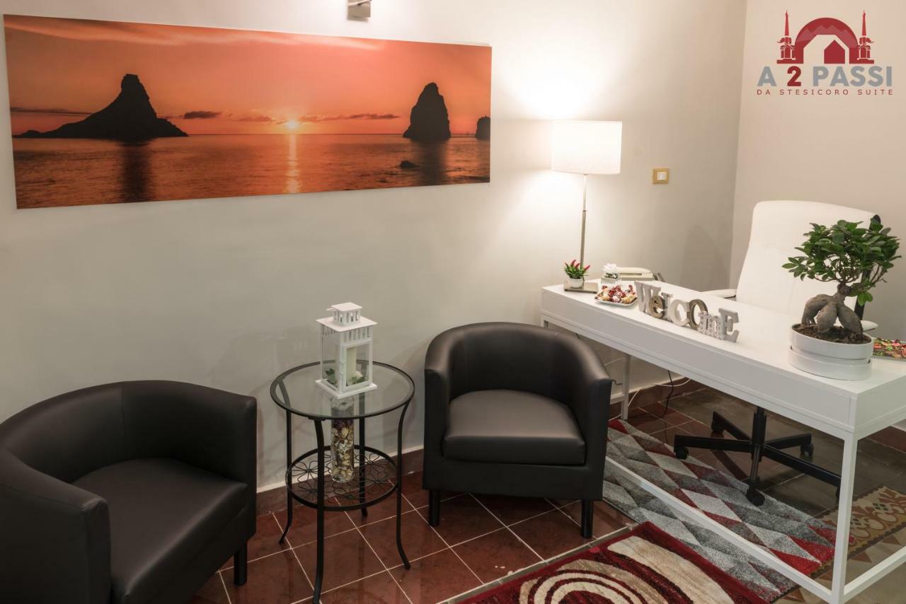 A 2 Passi Da Stesicoro Suite CTA Exterior photo